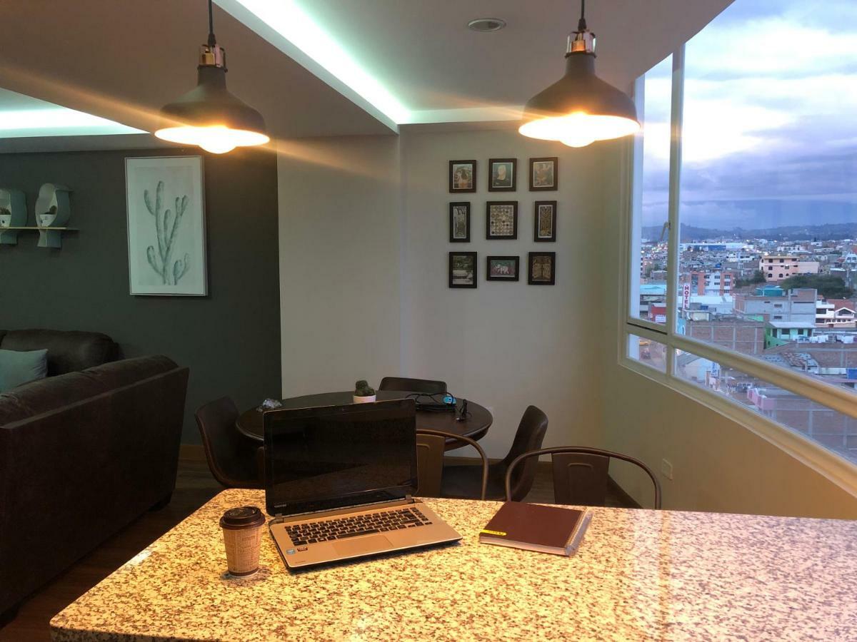 Wanderlot - Departamento Leganza - Penthouse Lujoso Lägenhet Riobamba Exteriör bild